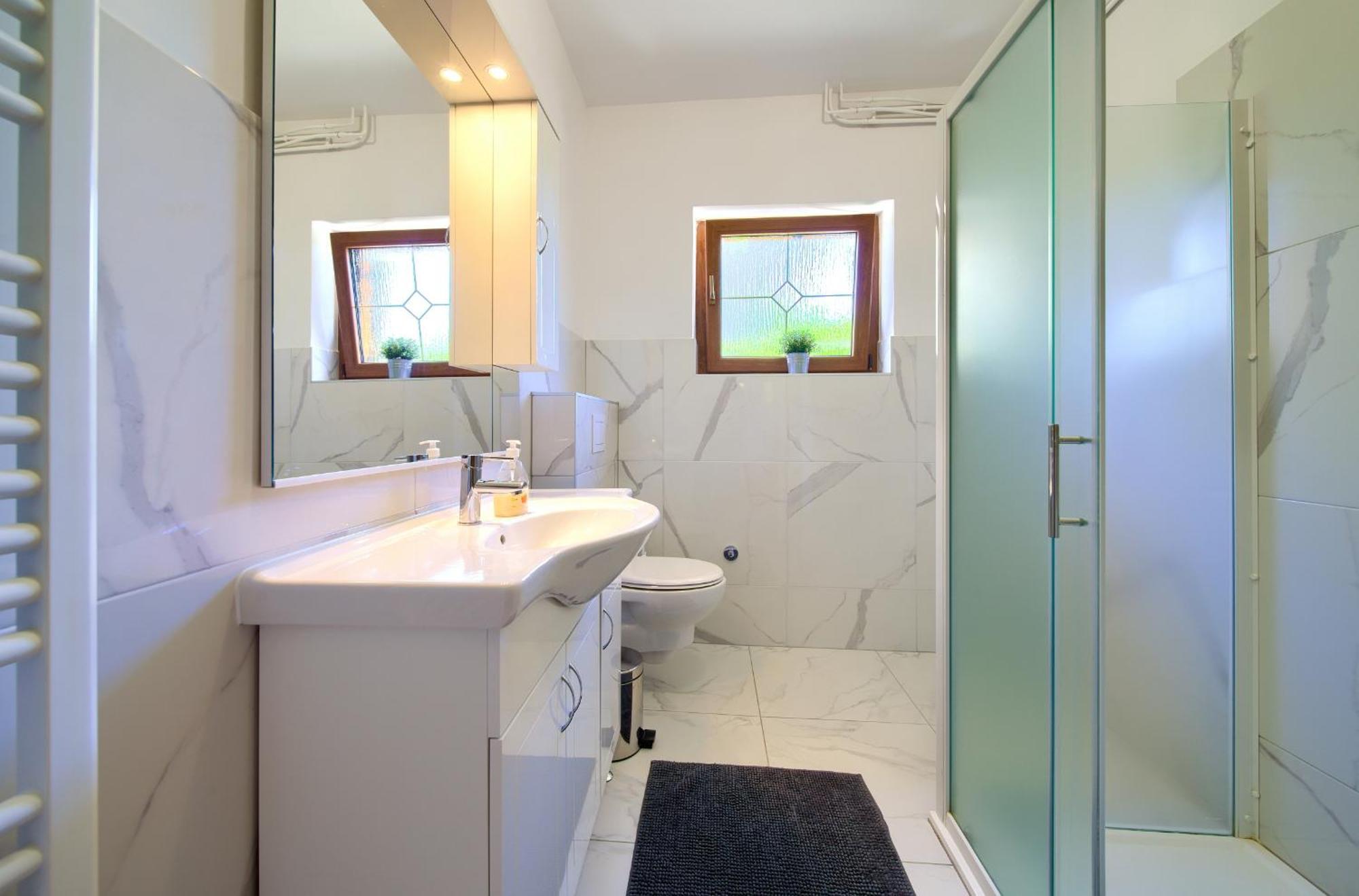 קרק Apartment Bazina - Airconditioning, Parking, 500M From The Beach מראה חיצוני תמונה