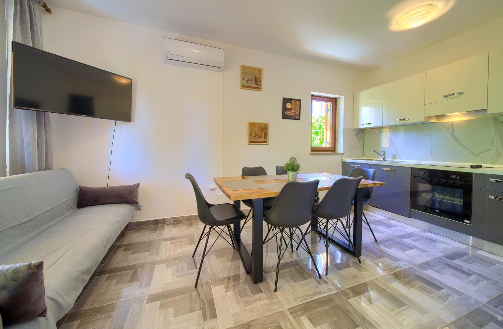 קרק Apartment Bazina - Airconditioning, Parking, 500M From The Beach מראה חיצוני תמונה
